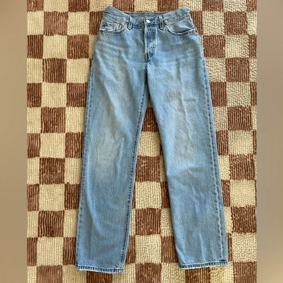 Levi's Women's Blue Jeans - Picture 3 of 6